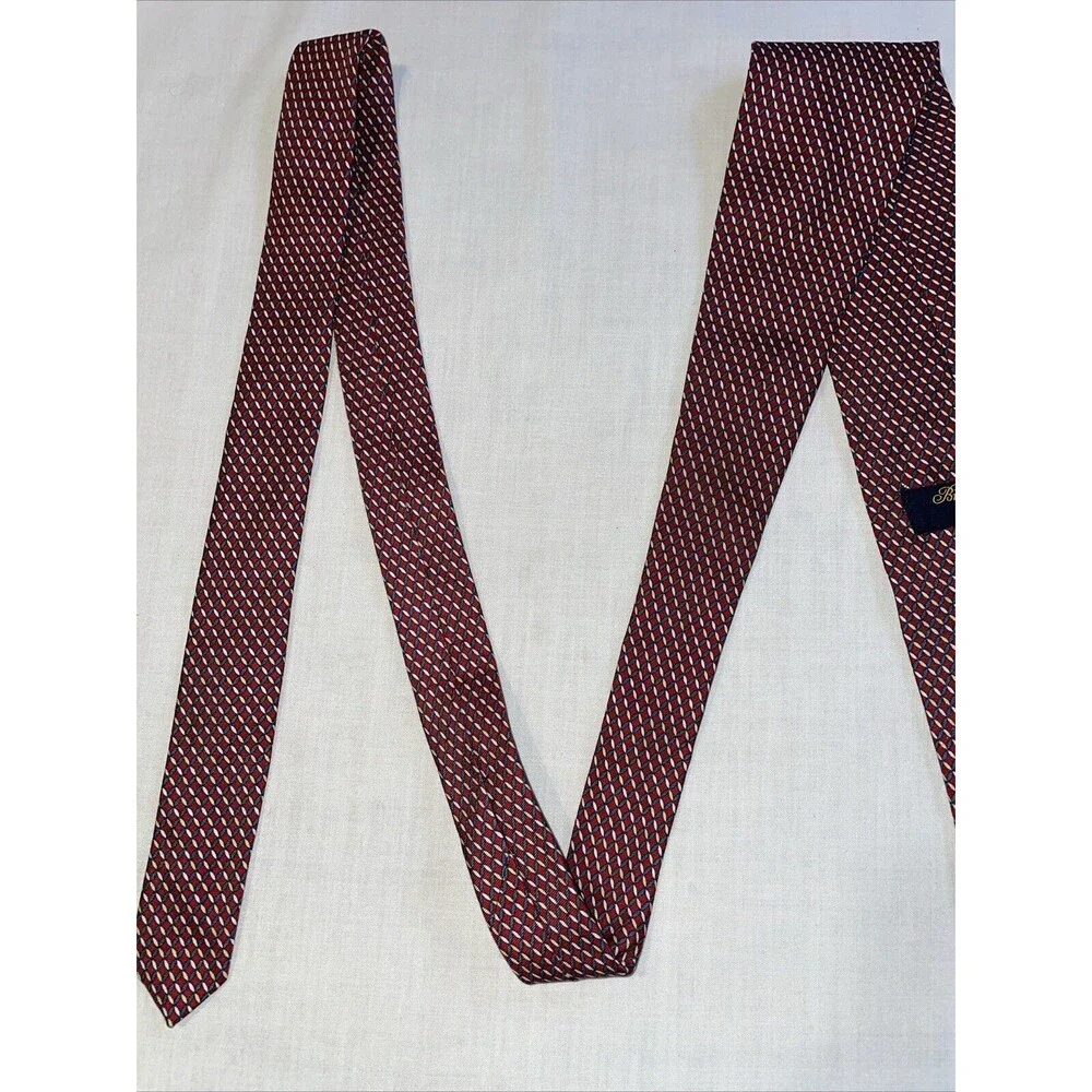 Brooks Brothers Makers Men’s Dress Tie Size 57” Red Striped Silk Business Formal